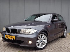 BMW 1-serie - 120i 5 Deurs Zeer Mooie Luxe Volledig Onderhoudsboekje