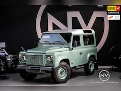 Land Rover Defender - 2.2 D SW 90" SE