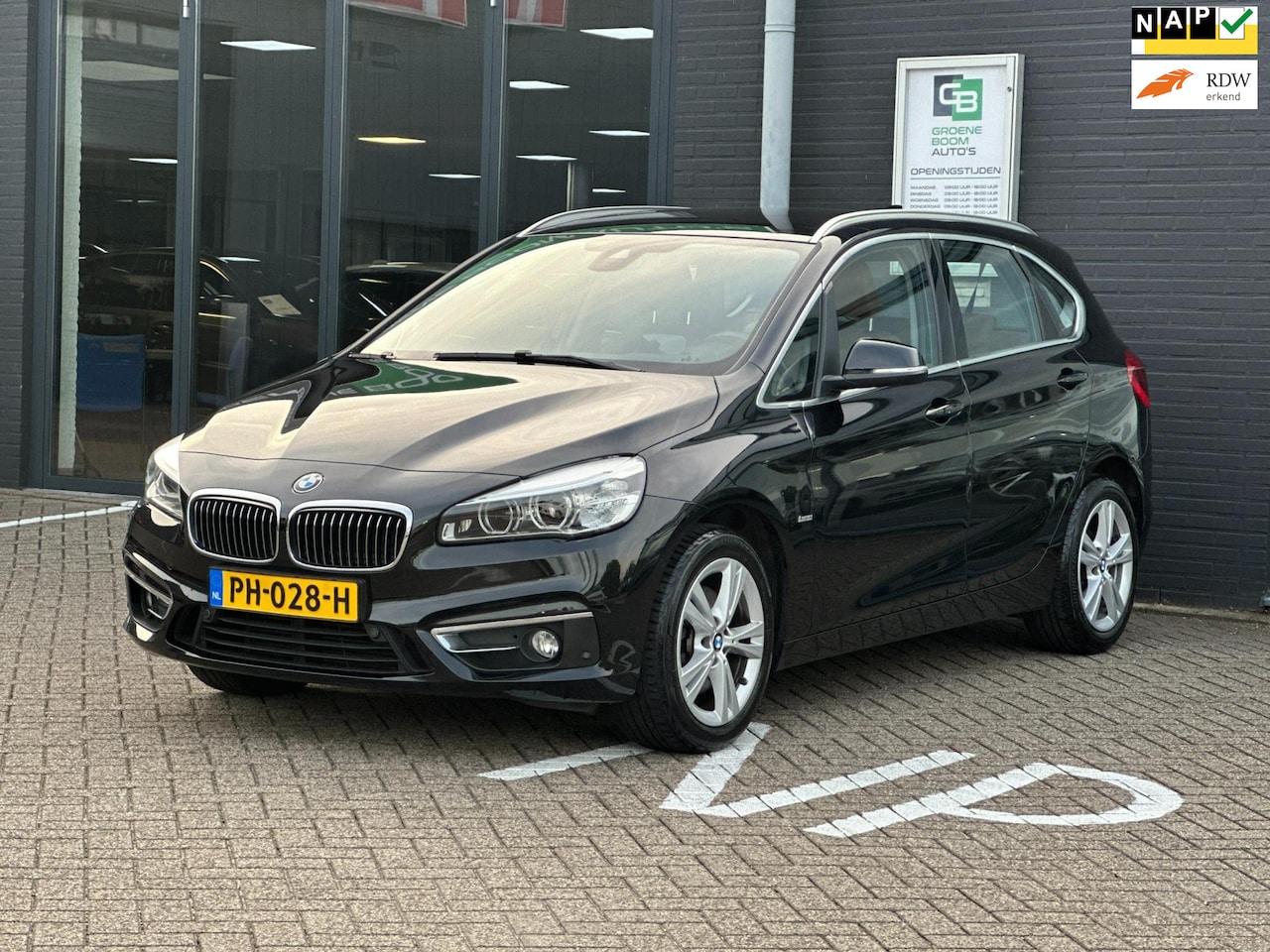 BMW 2-serie Active Tourer - 220i High Executive/2de EIG/LEDER/AUTOMAAT/NL-AUTO NAP!! - AutoWereld.nl