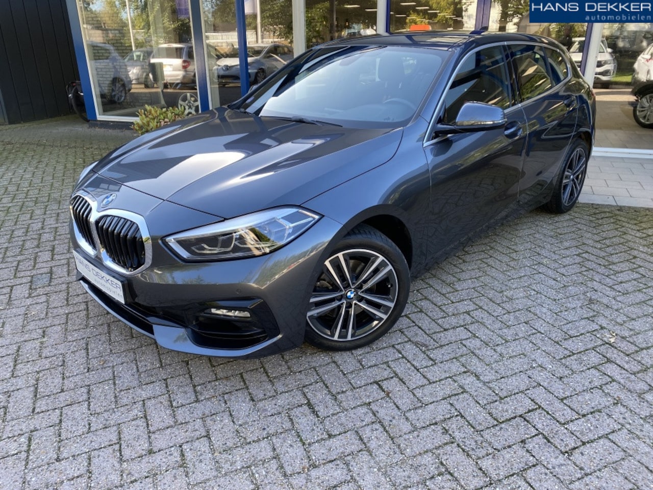 BMW 1-serie - 118i Executive Ed. Sp.Line, Trekhaak, St. verw - AutoWereld.nl