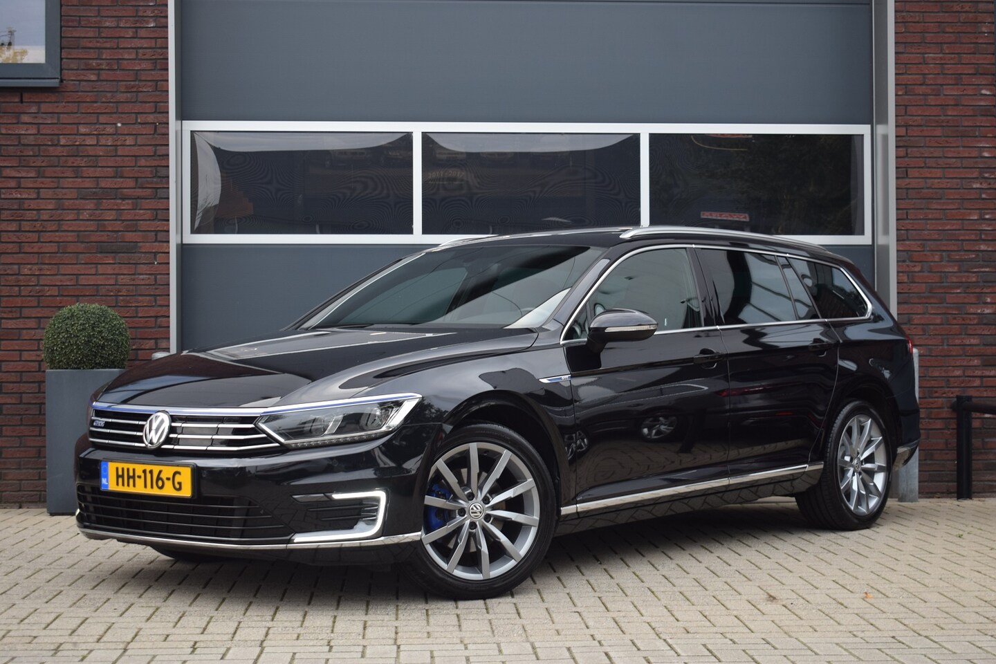 Volkswagen Passat Variant - GTE 1.4 TSI Highline Pano-Camera-Trekhaak - AutoWereld.nl