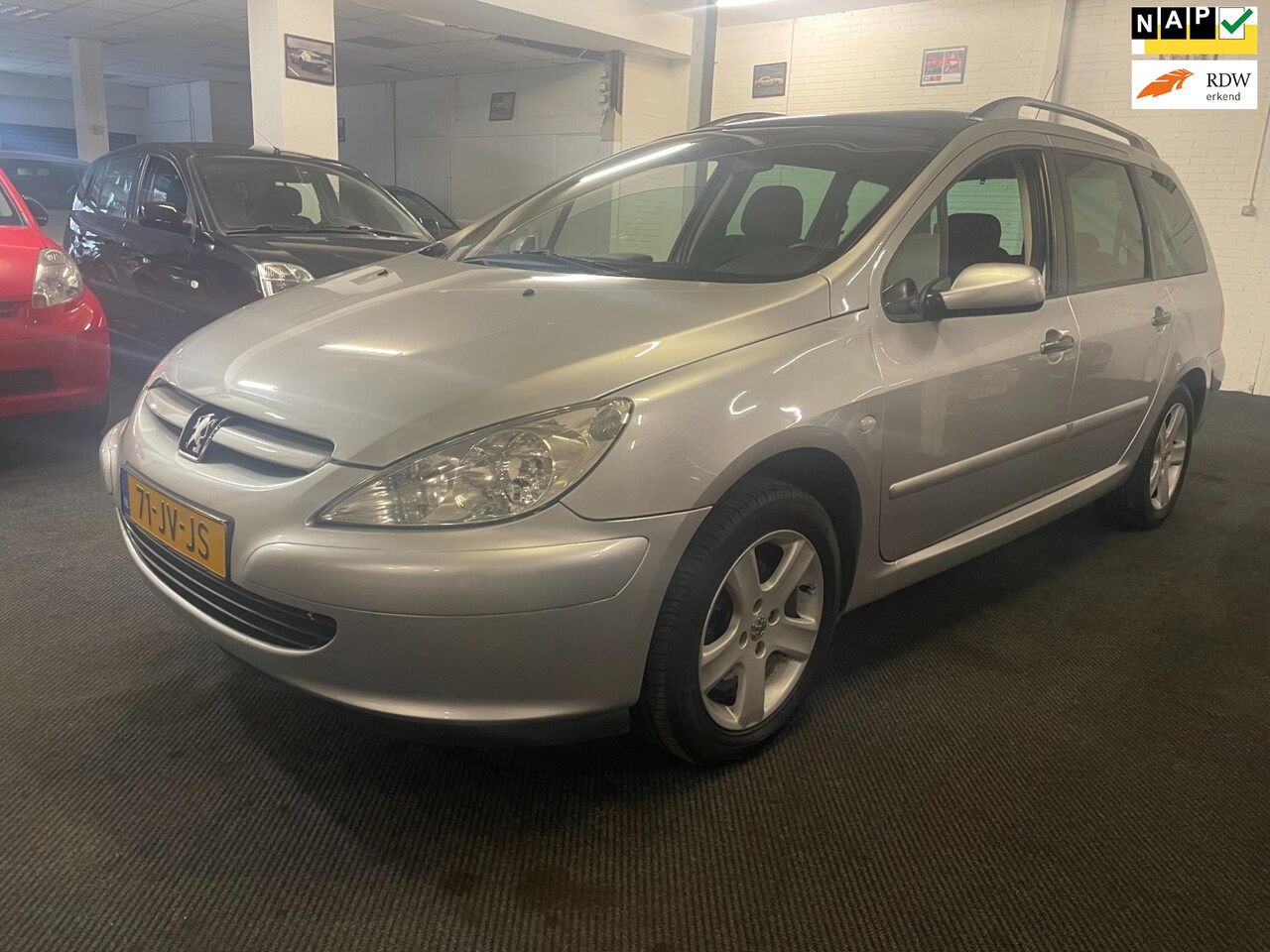 Peugeot 307 SW - 2.0 16V/Panoramadak/trekhaak/Apk nw - AutoWereld.nl