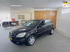 Kia Rio - 1.4 LXE Apk Nieuw, 2e Eigenaar, Weinig km's, N.A.P, E-Ramen, VAK - Garage onderhouden, Top