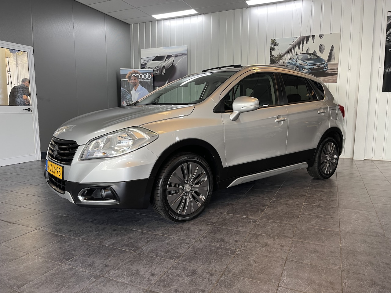 Suzuki SX4 S-Cross - 1.6 Exclusive Climate control, Trekhaak, Panorama dak. - AutoWereld.nl