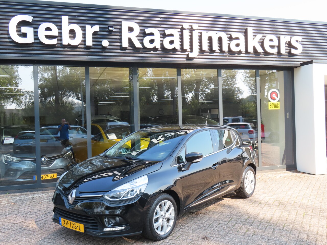 Renault Clio - 0.9 TCe Limited *Navigatie*Airco* - AutoWereld.nl