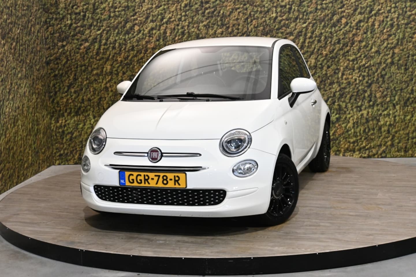 Fiat 500 - 1.2 Lounge automaat *groot scherm - AutoWereld.nl