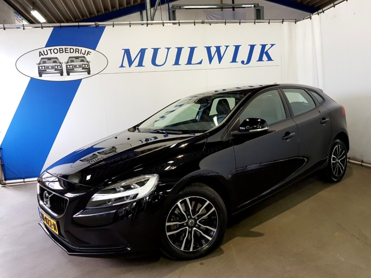 Volvo V40 - 1.5 T2 Polar+ / LED / Navi / NL Auto - AutoWereld.nl