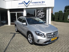 Mercedes-Benz GLA-Klasse - 180 122pk 7G-DCT URBAN / PANORAMADAK