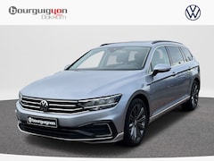 Volkswagen Passat Variant - 1.4 TSI PHEV GTE 218 pk | Pano Dak | Trekhaak | ERGO Massage | A-Camera |