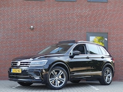 Volkswagen Tiguan - 2.0 TSI 4Motion R-Line / Trekhaak / Panodak