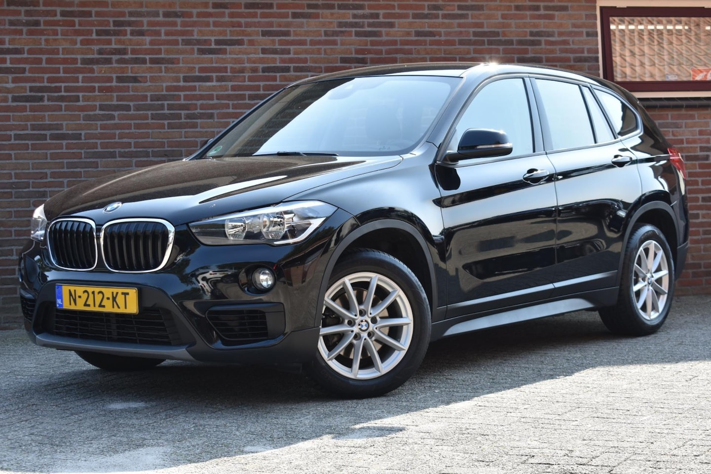 BMW X1 - SDrive18i '17 Clima Cruise Navi Inruil mogelijk - AutoWereld.nl