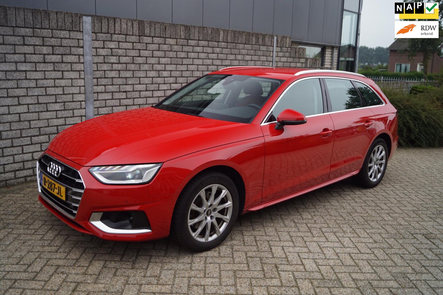 Audi A4 Avant - 35 TFSI Advanced Edition Autom Leder Sportst Stoel/Stuur Verw Navi Virt Cocpit Clima Cruis - AutoWereld.nl