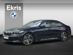 BMW 5-serie - Sedan 530e M Sport Trekhaak / Comfort Acces / Harman Kardon / Comfortstoelen / Innovation