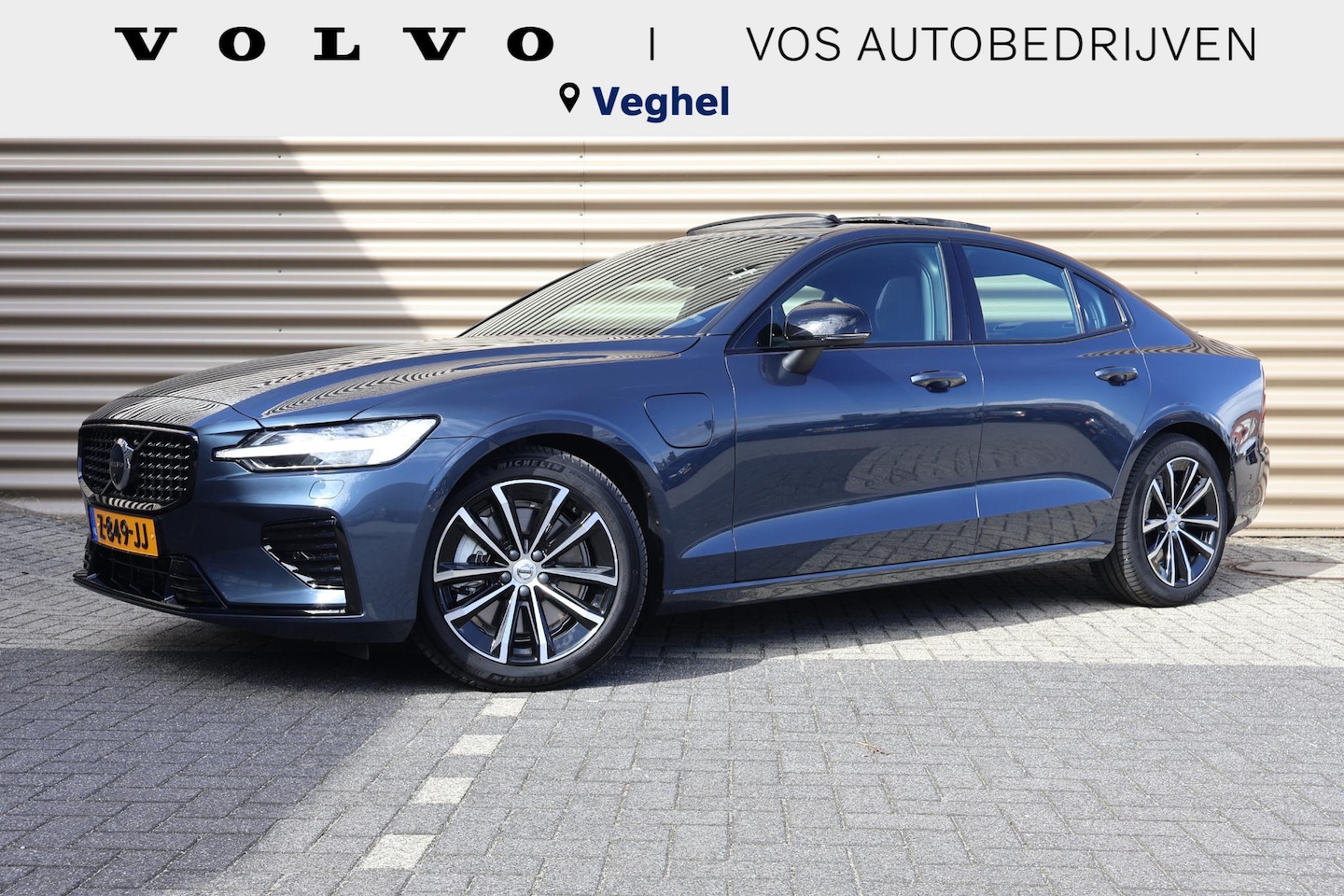 Volvo S60 - 2.0 Recharge T6 AWD Ultimate Dark l Long range l Bowers & Wilkens - AutoWereld.nl