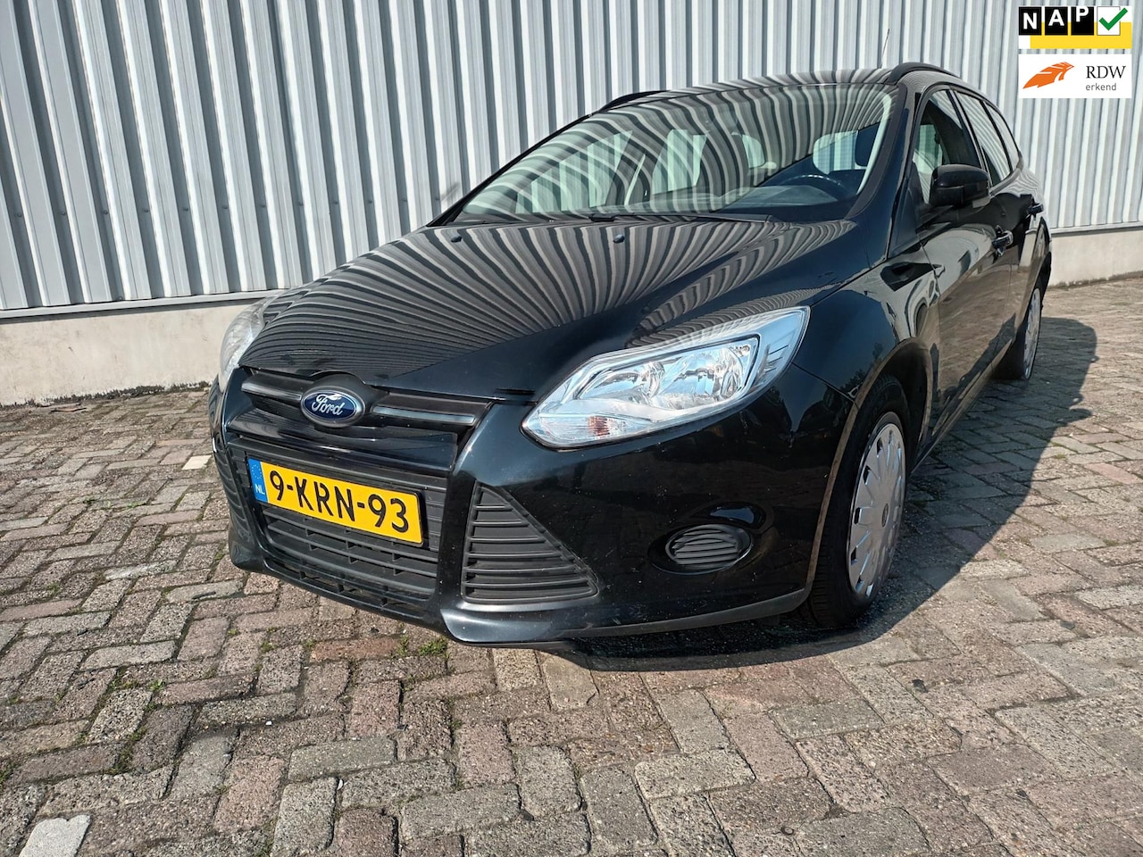 Ford Focus Wagon - 1.6 TDCI ECOnetic Lease Titanium - Motor Defect - AutoWereld.nl