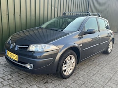 Renault Mégane - 1.6-16V Tech Line