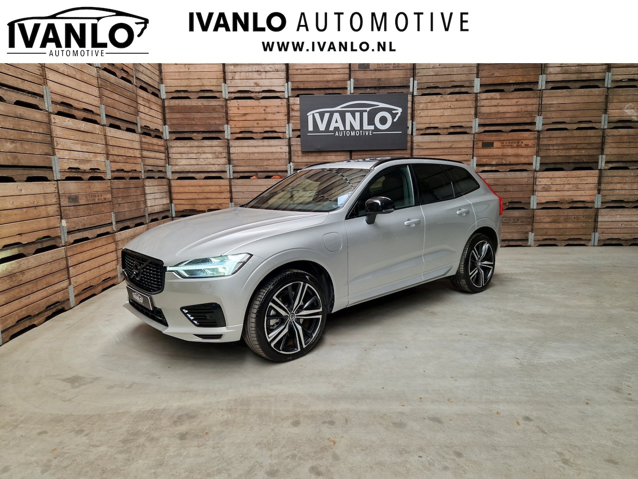 Volvo XC60 - 2.0 T8 Twin Engine AWD Inscription Pano Leder Heico luchtvering - AutoWereld.nl