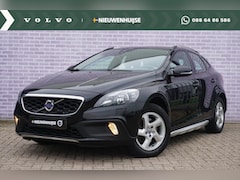 Volvo V40 Cross Country - 1.6 T4 Momentum | Dealer onderhouden | Afneembare Trekhaak | Regensensor | LM velgen | Par