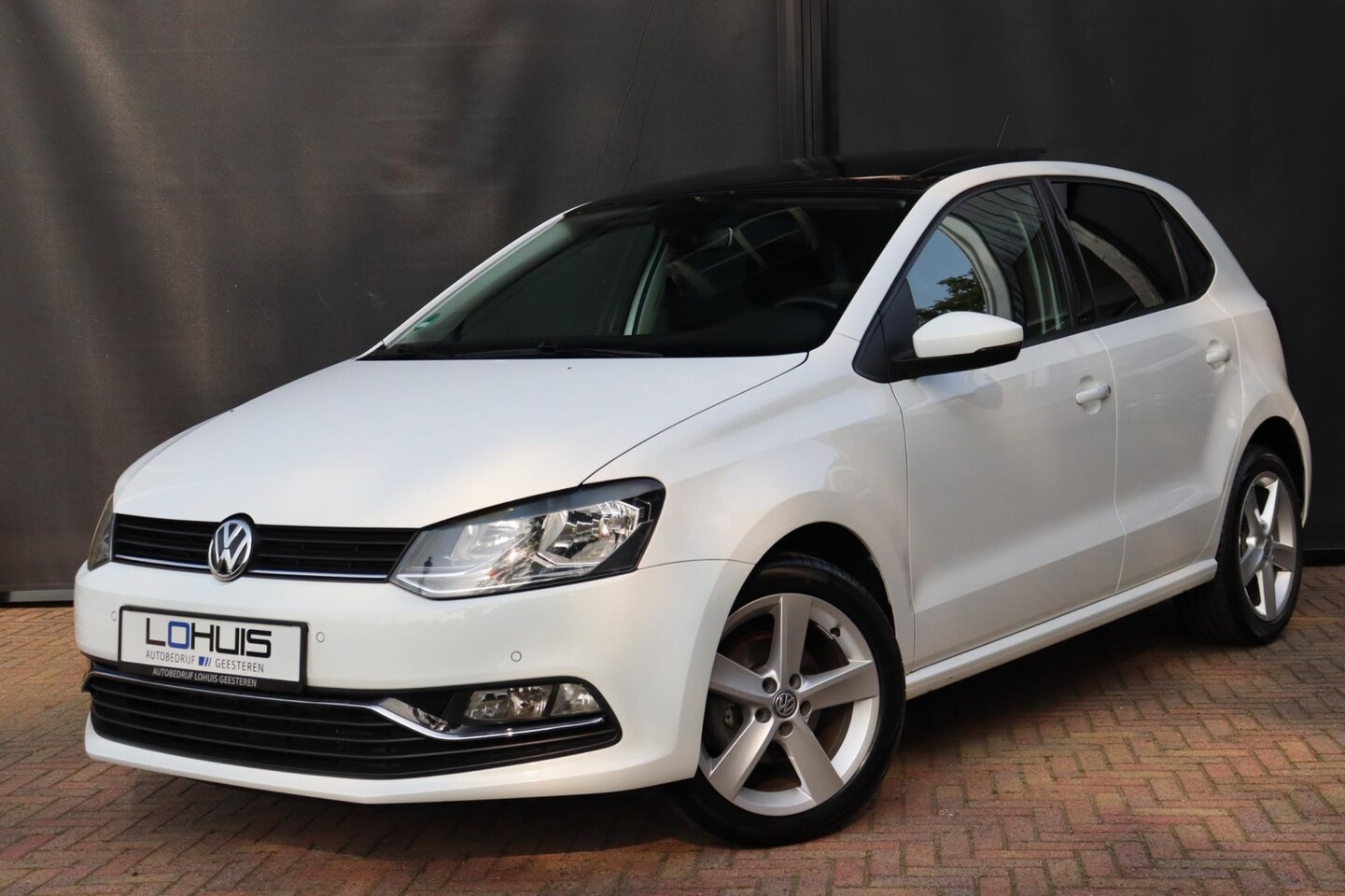 Volkswagen Polo - 1.2 TSI Sportline PANO|Navi|BT-Audio - AutoWereld.nl