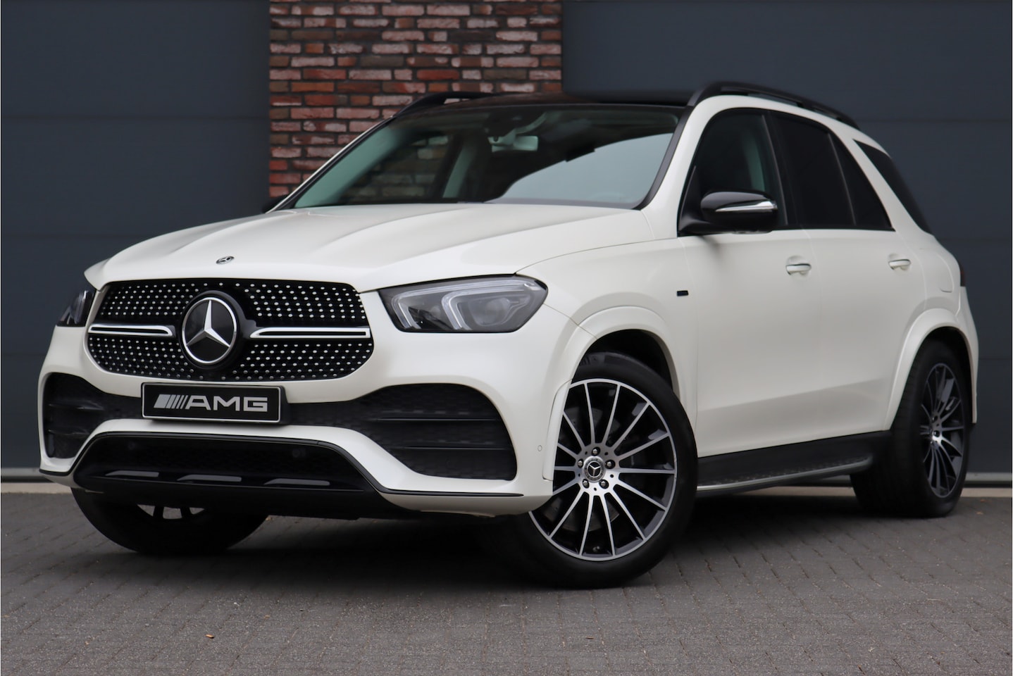 Mercedes-Benz GLE-Klasse - 350 de 4MATIC AMG Line Aut9 | Memory | Burmester | Trekhaak | Nappa Leder | Keyless Go | S - AutoWereld.nl