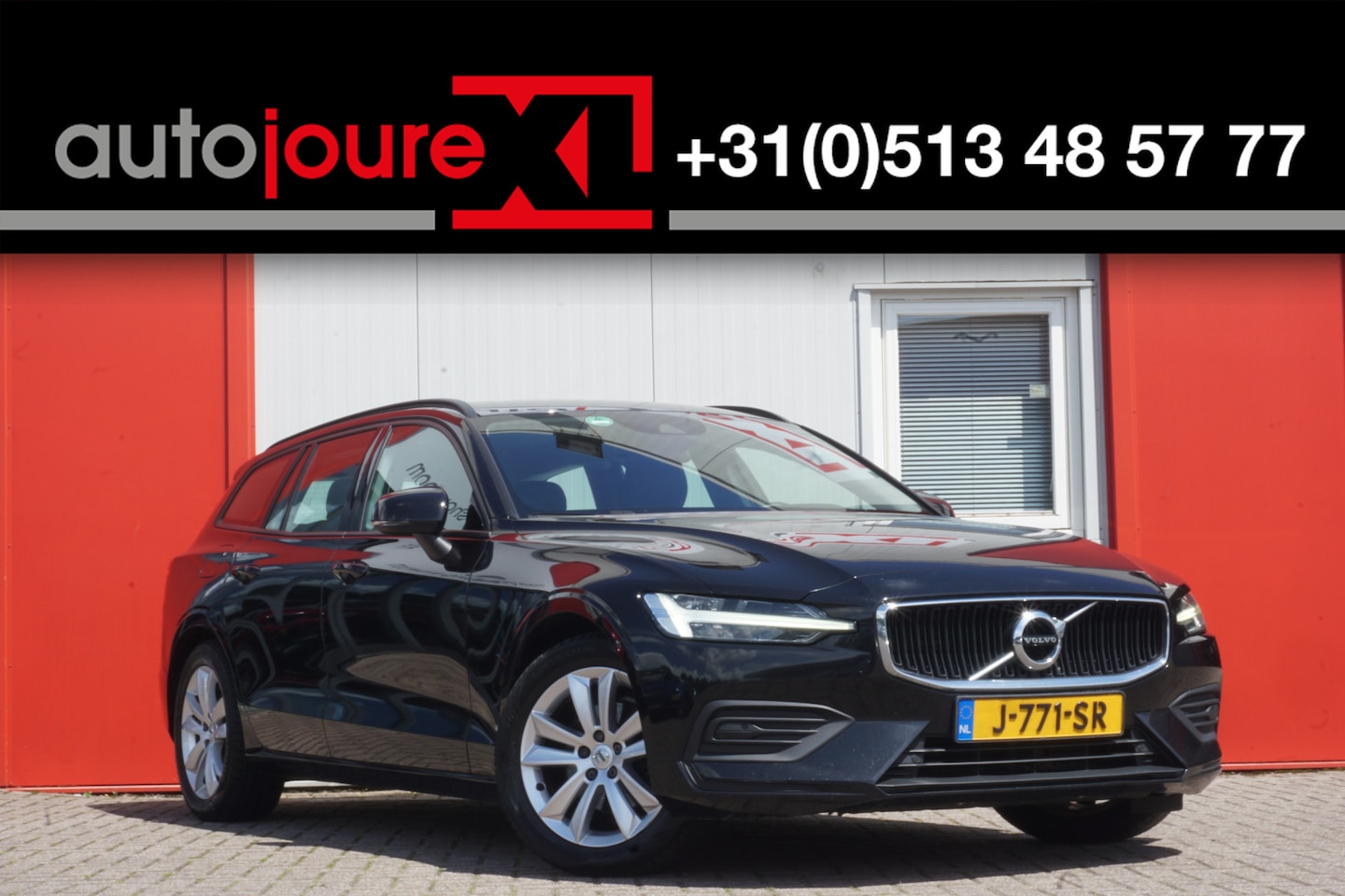 Volvo V60 - 2.0 D3 Momentum | Navigatie | Cruise Control | Camera | - AutoWereld.nl