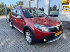 Dacia Sandero Stepway - 1.6 Airco / LM- Velgen / Centrale deurvergrendeling