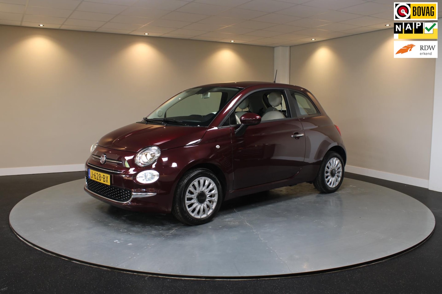 Fiat 500 - 1.0 Hybrid Lounge *Carplay* 1ste Eigenaar|Cruise|NAP - AutoWereld.nl