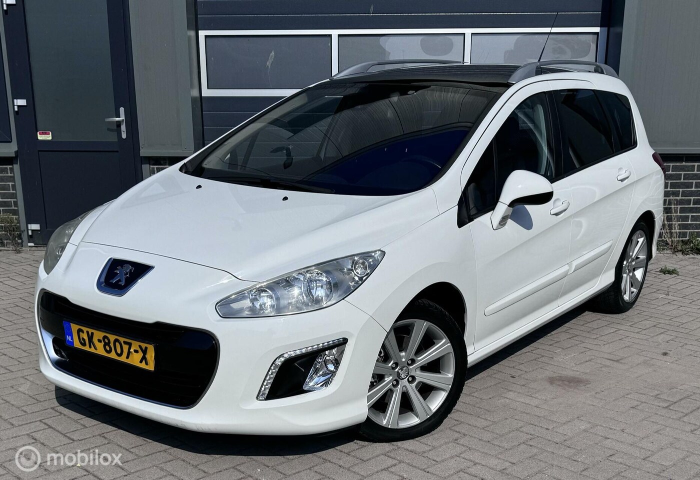 Peugeot 308 SW - 1.6 THP Allure/ AIRCO/ O. HISTORIE / APK - AutoWereld.nl