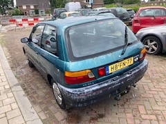 Toyota Starlet - 1.3i APK tot 13-12-2025 niet bieden, eerst bellen