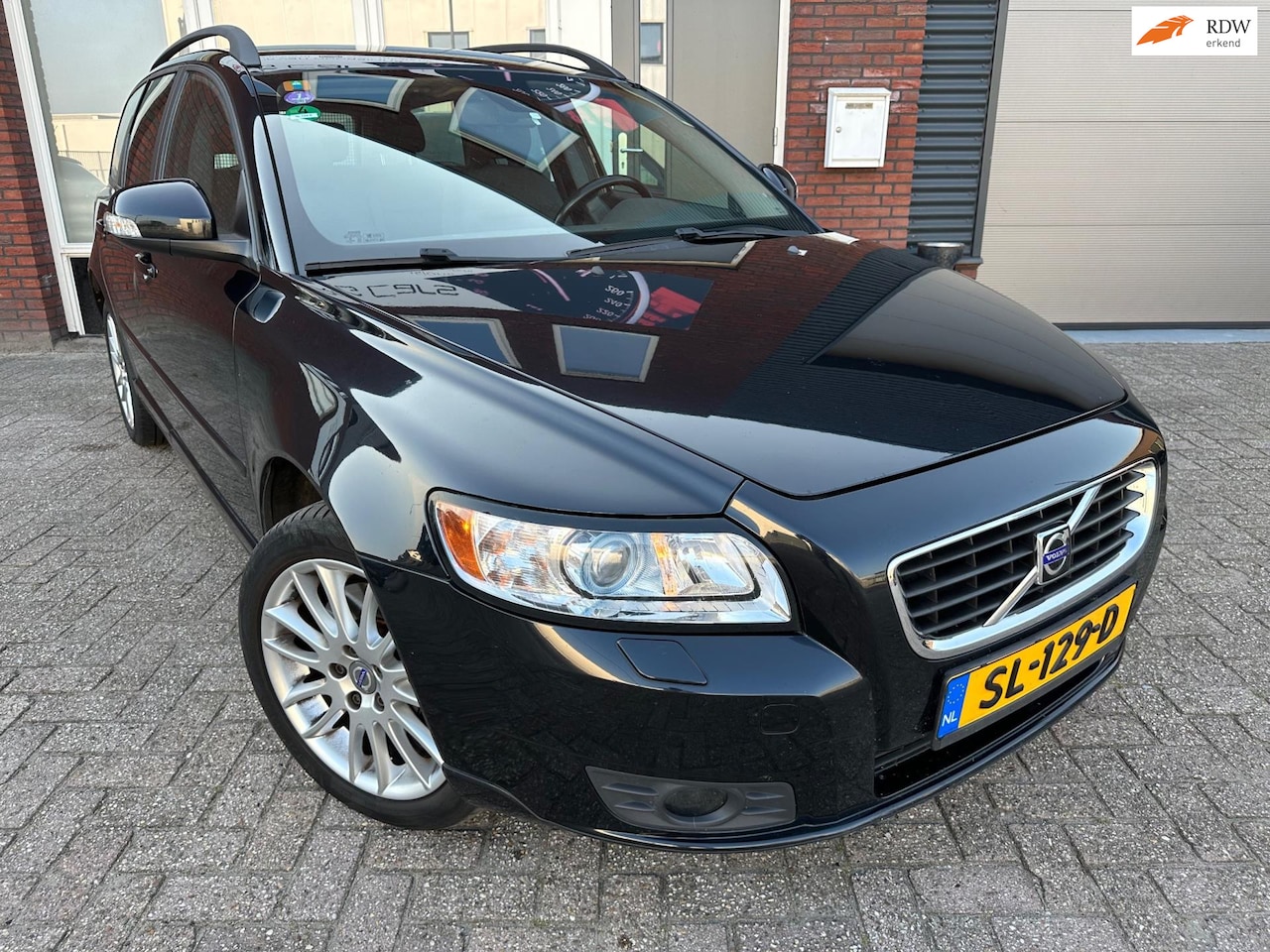 Volvo V50 - 2.5 T5 AWD Summum / AUT / PDC / Cruise / Clima - AutoWereld.nl