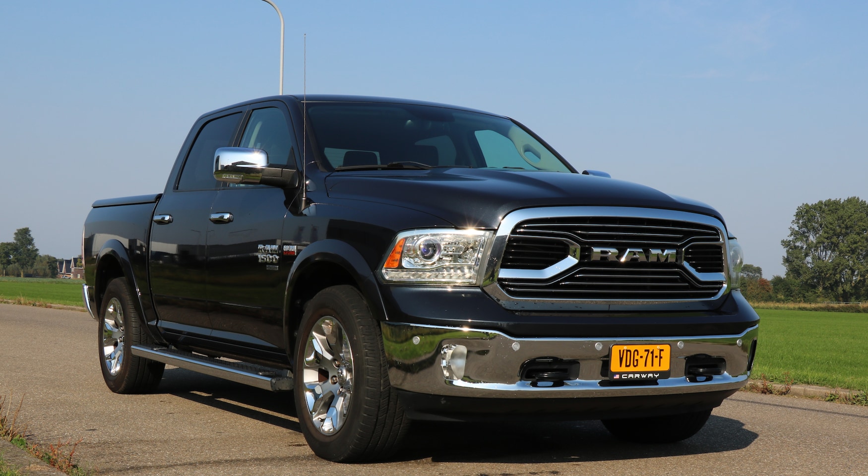 Dodge Ram 1500 - 5.7 V8 4x4 Crew Cab 5'7 Laramie Nieuwstaat - 2020 - AutoWereld.nl