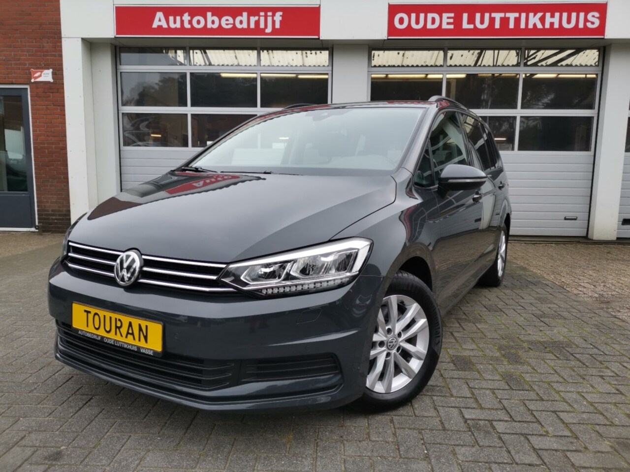 Volkswagen Touran - 1.2TSI 110PK 7-Pers Full-Led Camera Navi Cruise - AutoWereld.nl