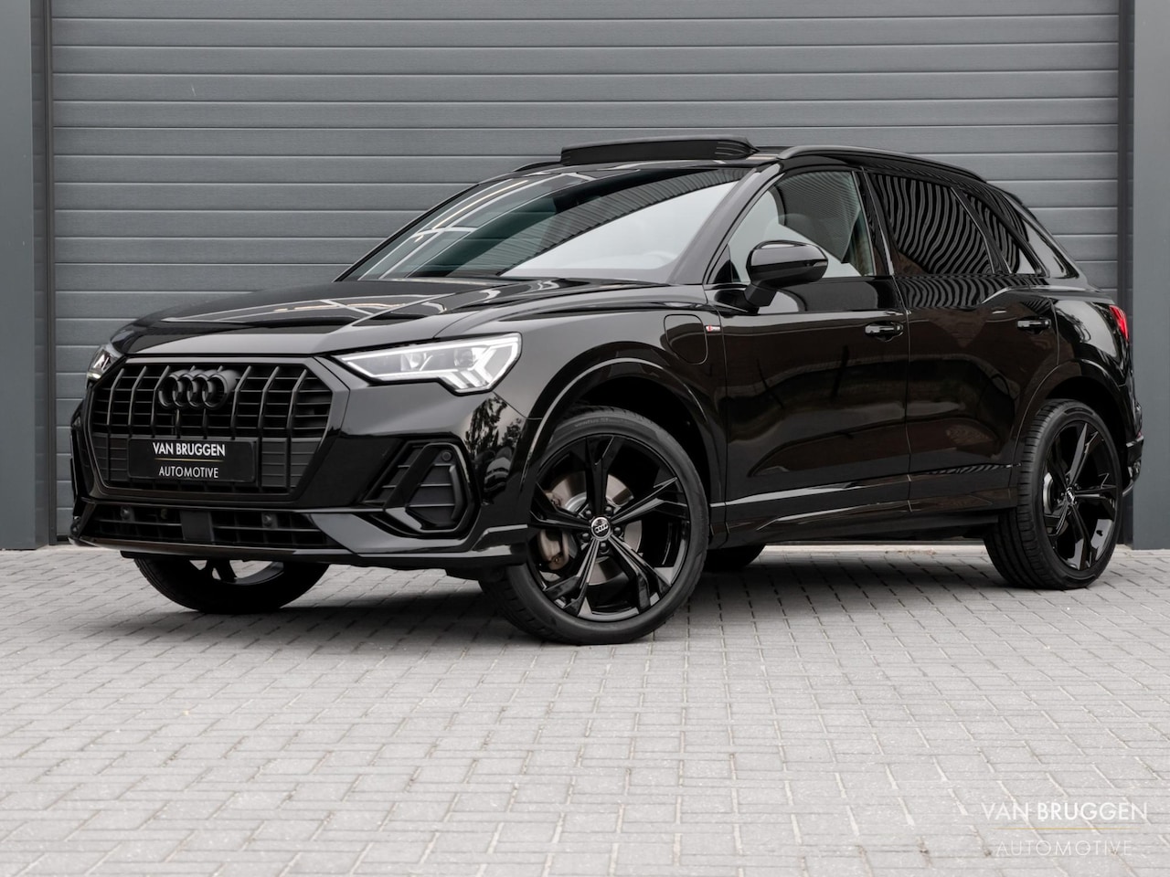 Audi Q3 - 45 TFSI E S-Line 245pk Pano Camera Sfeer 20" Virtual - AutoWereld.nl