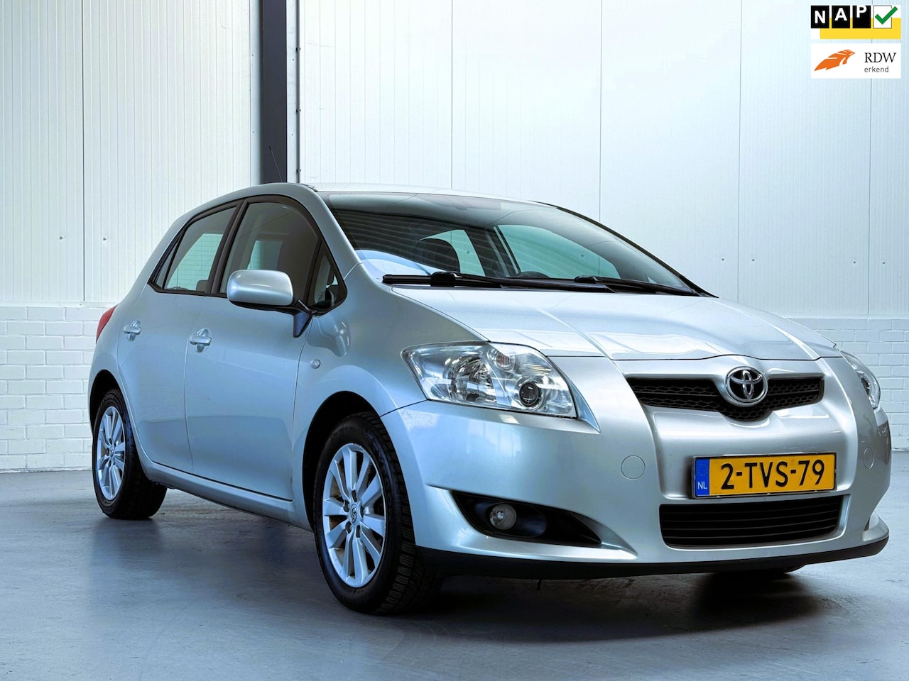 Toyota Auris - 1.6-16V Sol Automaat - AutoWereld.nl