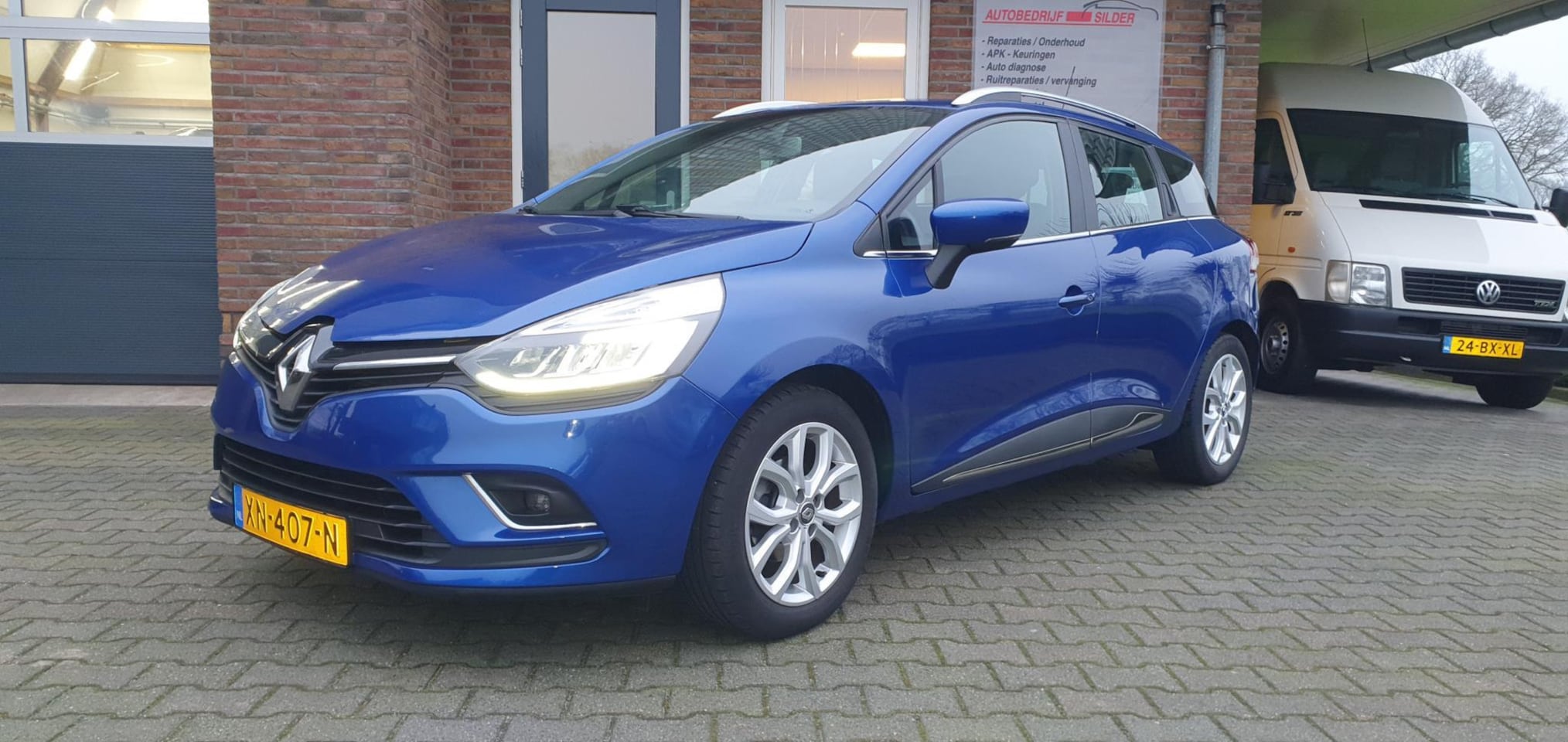 Renault Clio Estate - 0.9 TCe Limited Clima - AutoWereld.nl