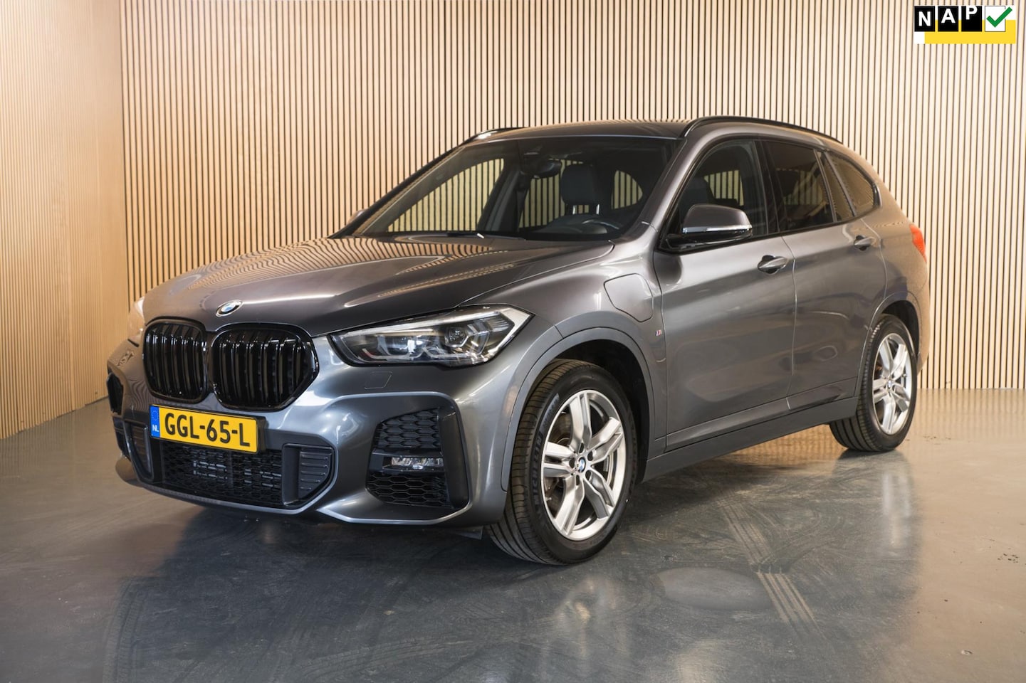 BMW X1 - XDrive25e eDrive Executive M-sport BJ 2021 - AutoWereld.nl