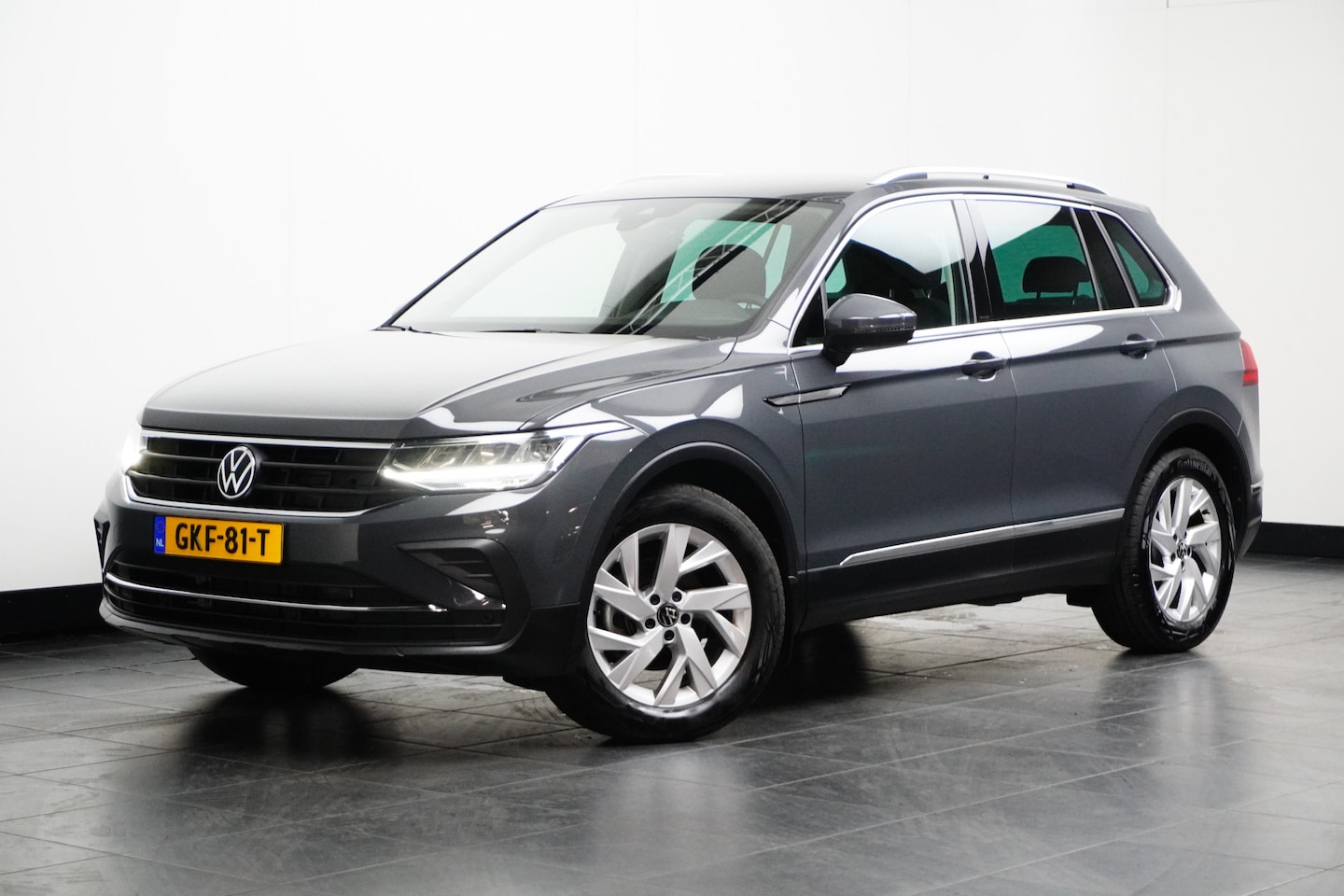 Volkswagen Tiguan - 1.5 150PK TSI DSG Elegance - AutoWereld.nl