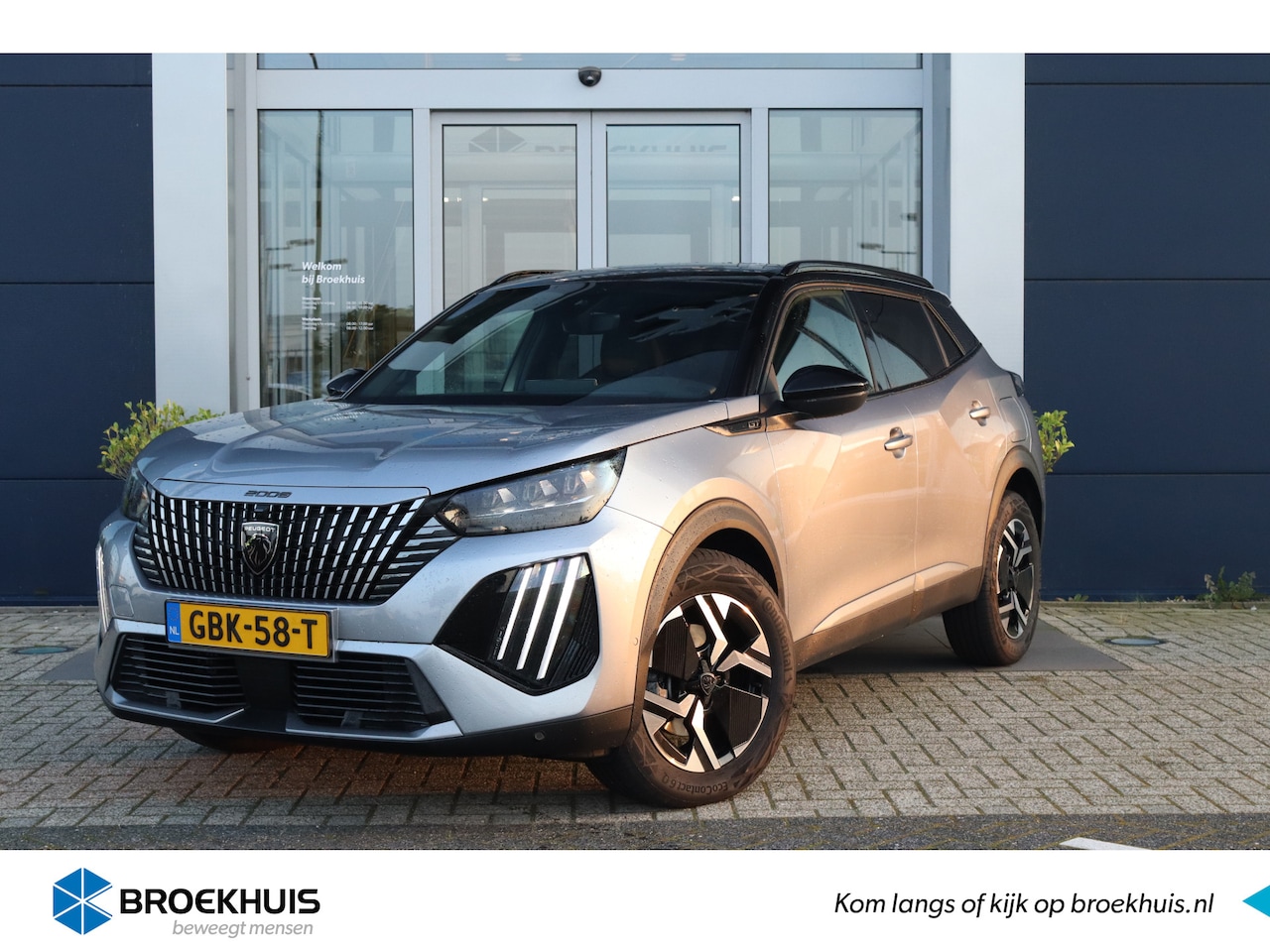 Peugeot 2008 - 1.2 Hybrid 136 GT | Navigatie | Carplay | Camera voor + achter | PDC | ACC | Climate - AutoWereld.nl