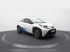 Toyota Aygo X - Sportpakket | 17'' LMV | trekhaak | camera | PDC