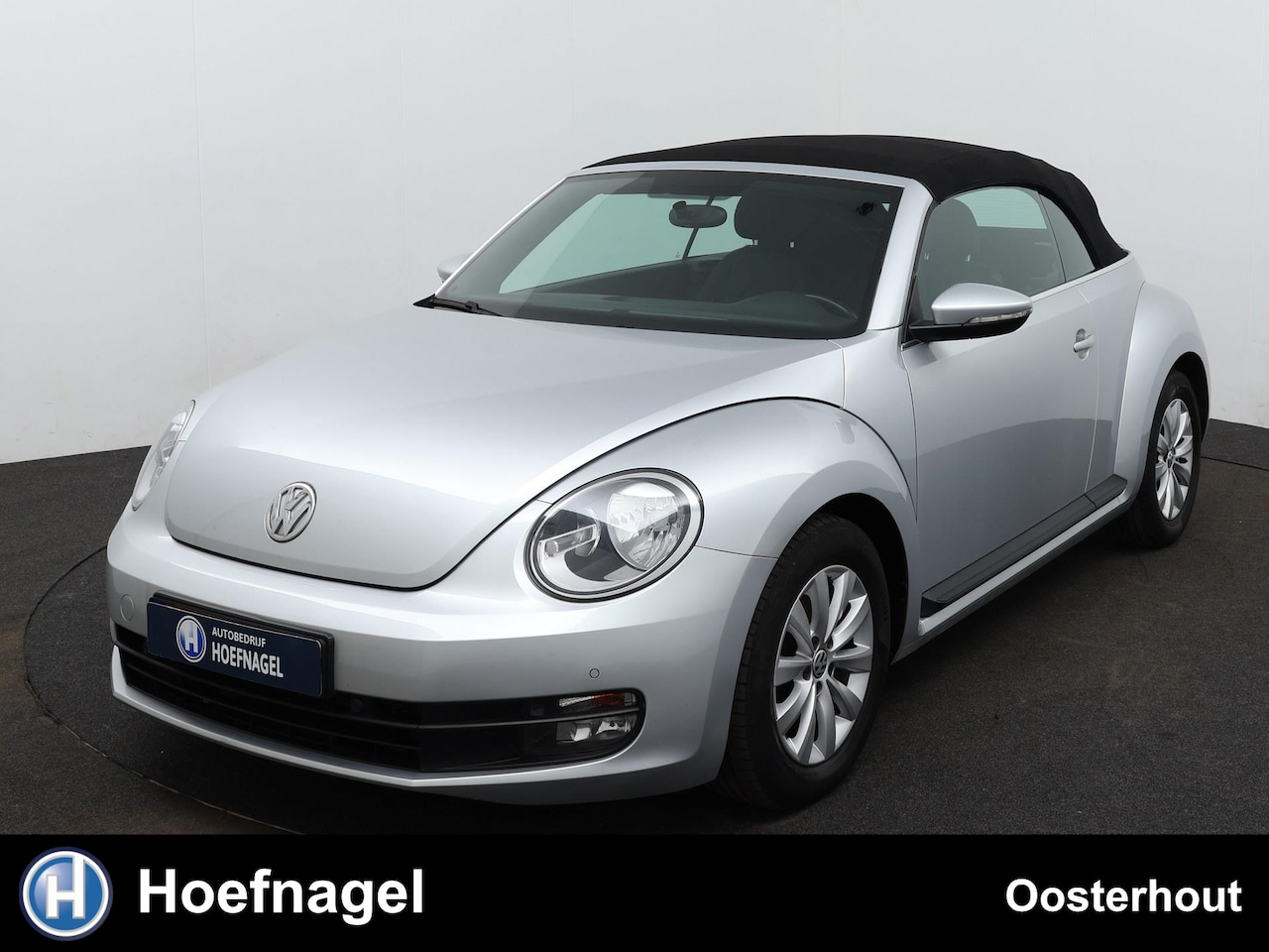 Volkswagen Beetle Cabriolet - 1.2 TSI Design Navigatie | Stoelverwarming | Climate Control | Parkeersensoren - AutoWereld.nl