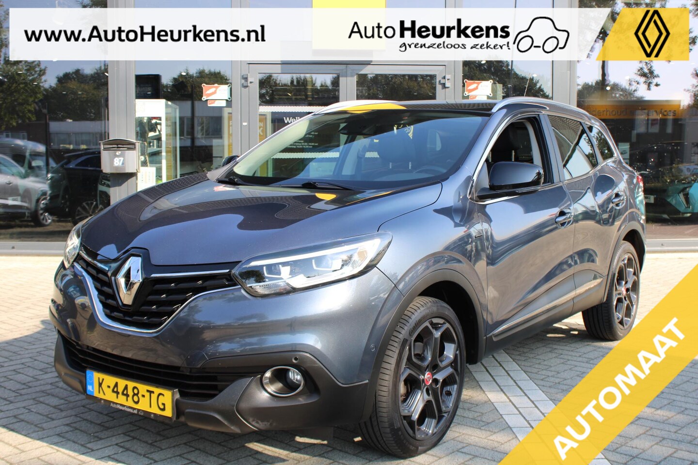 Renault Kadjar - TCe 130 Automaat Black Edition | Panoramadak | Lederen bekleding | Verwarmbare voorstoelen - AutoWereld.nl