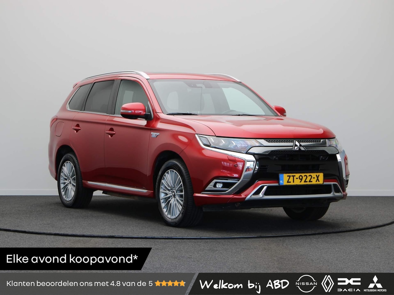 Mitsubishi Outlander - 2.4 PHEV Instyle | Achteruitrijcamera | Parkeersensoren rondom | Stoelverwarming | Climate - AutoWereld.nl