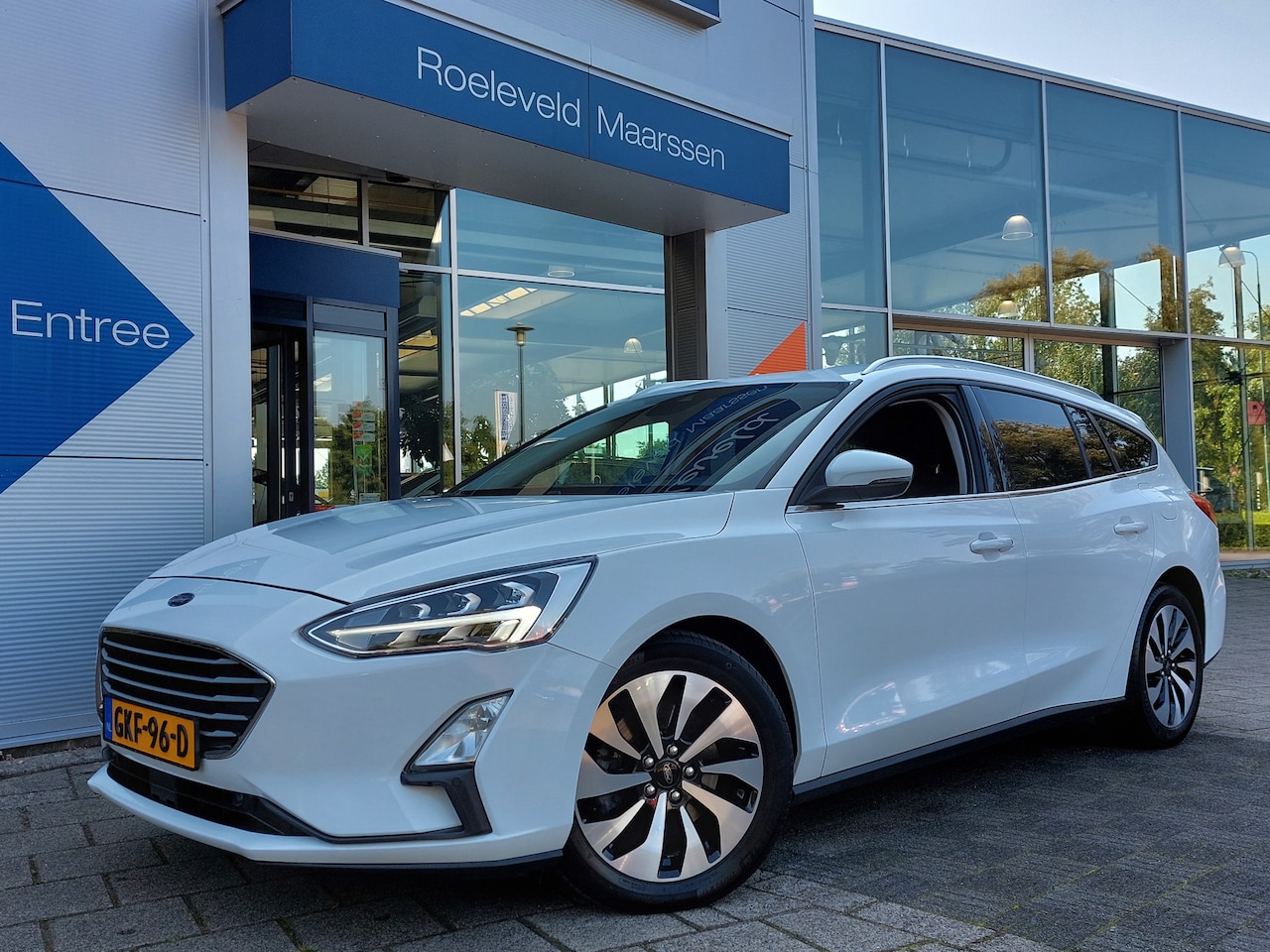 Ford Focus Wagon - 1.0 EcoBoost 125pk Automaat Titanium Business | Navi + Apple Carplay+Android Auto | Airco - AutoWereld.nl