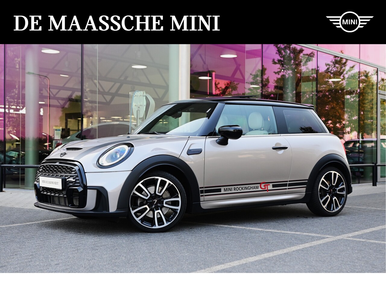 MINI Cooper S - Hatchback Rockingham GT Automaat / Panoramadak / Achteruitrijcamera / Sportstoelen / LED / - AutoWereld.nl