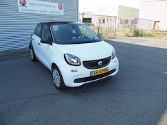 Smart Forfour - 1.0 Essential Edition Staat in Hoogeveen