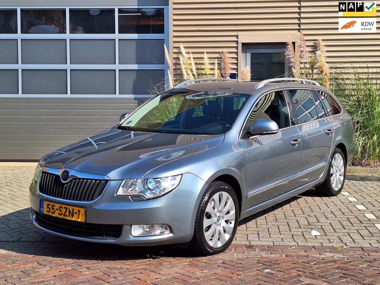 Skoda Superb Combi - 1.8 TSI Elegance Business Line | Automaat | Stoelverwarming | Dealer onderhouden | Cruise - AutoWereld.nl