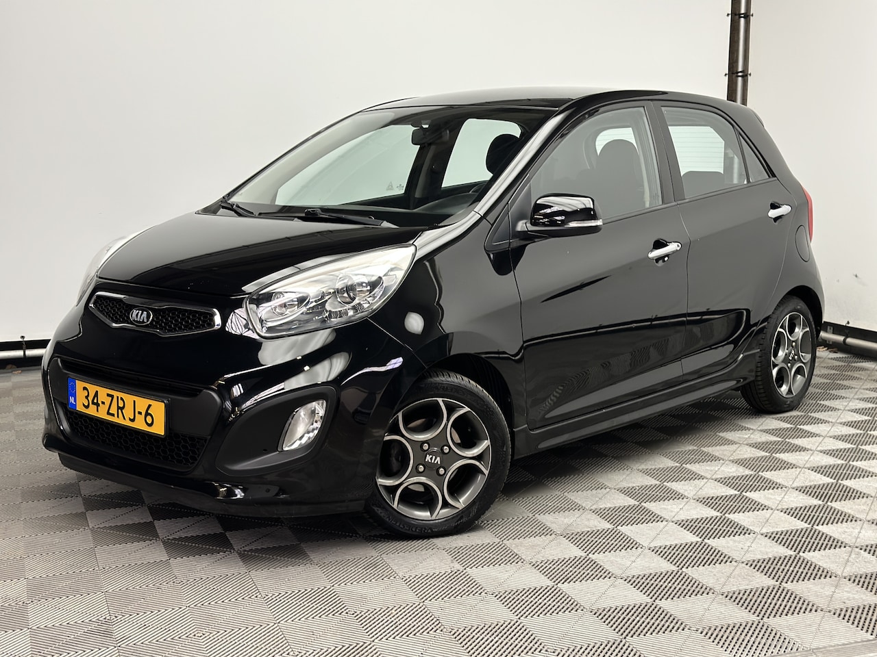 Kia Picanto - 1.0 CVVT Design Edition 5-drs Led LM14" 1e Eigenaar - AutoWereld.nl