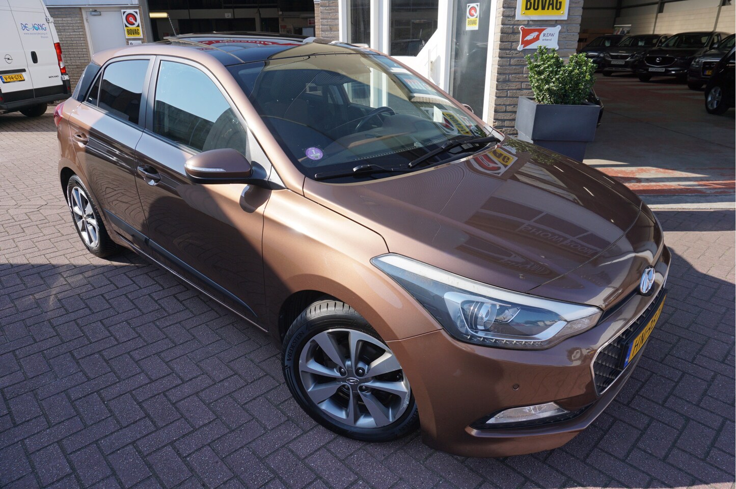 Hyundai i20 - 1.2 HP i-Motion Premium - AutoWereld.nl