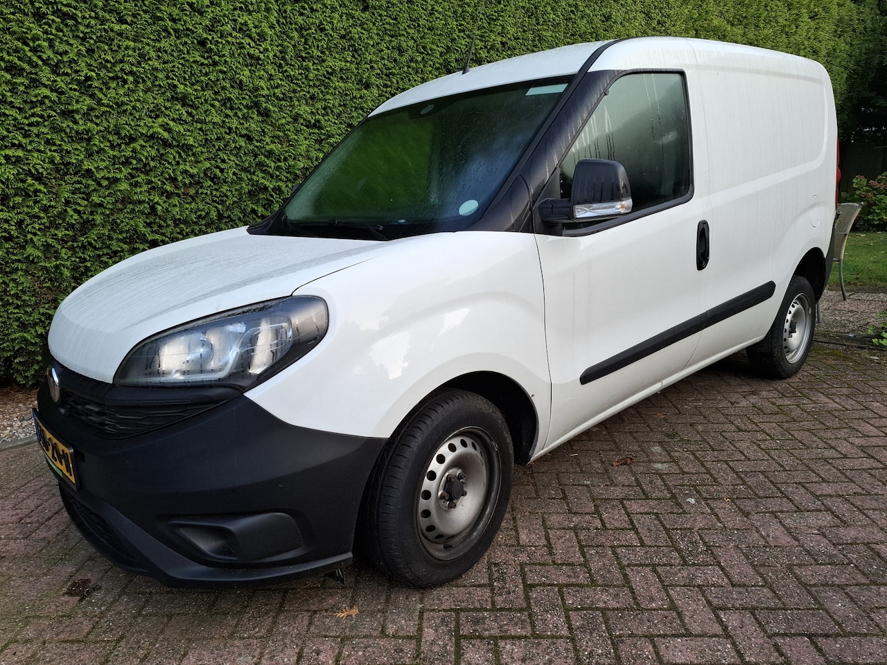 Fiat Doblò Cargo - 1.6 MJ L1H1 AIRCO/CRUISE/NAVI/SCHUIFDEUR/3-ZITS 105PK - AutoWereld.nl