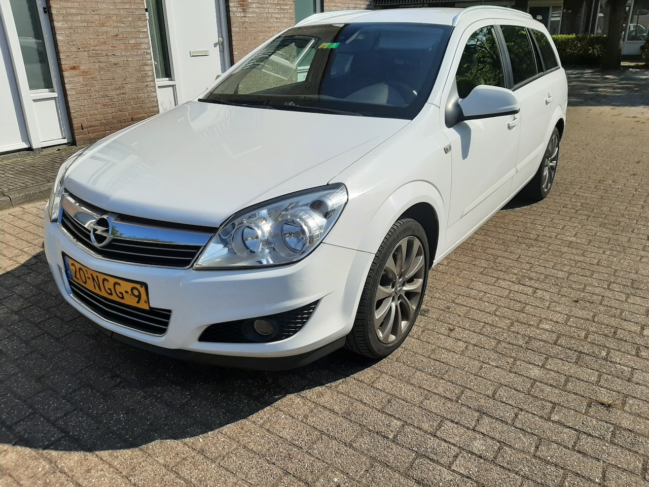 Opel Astra Wagon - 1.6 Cosmo - AutoWereld.nl